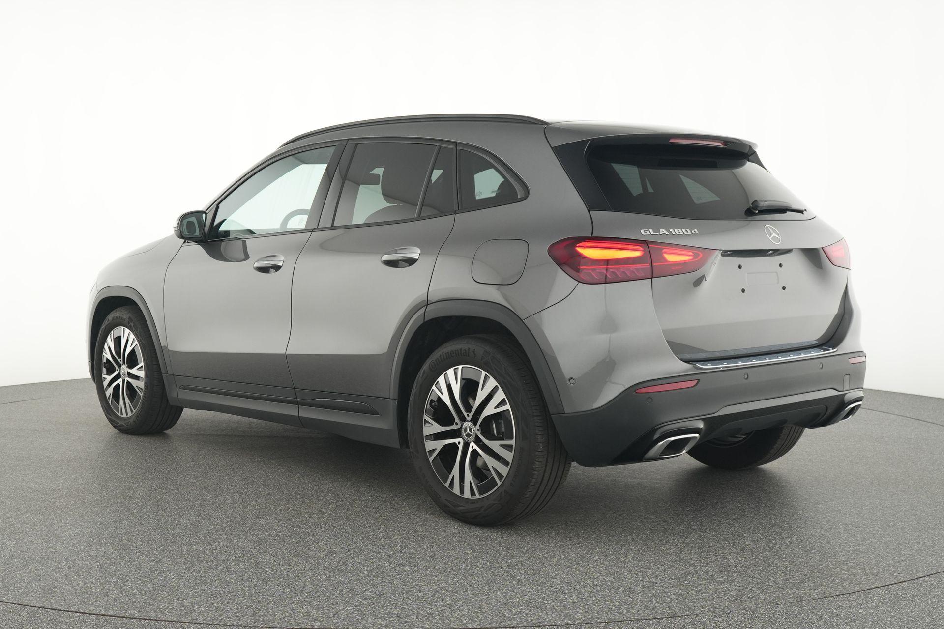 certified-arlon-mercedes-benz-gla-180-d-180-luxury-line-w1n4n1ab4tj829427-3-20261023155128.jpg