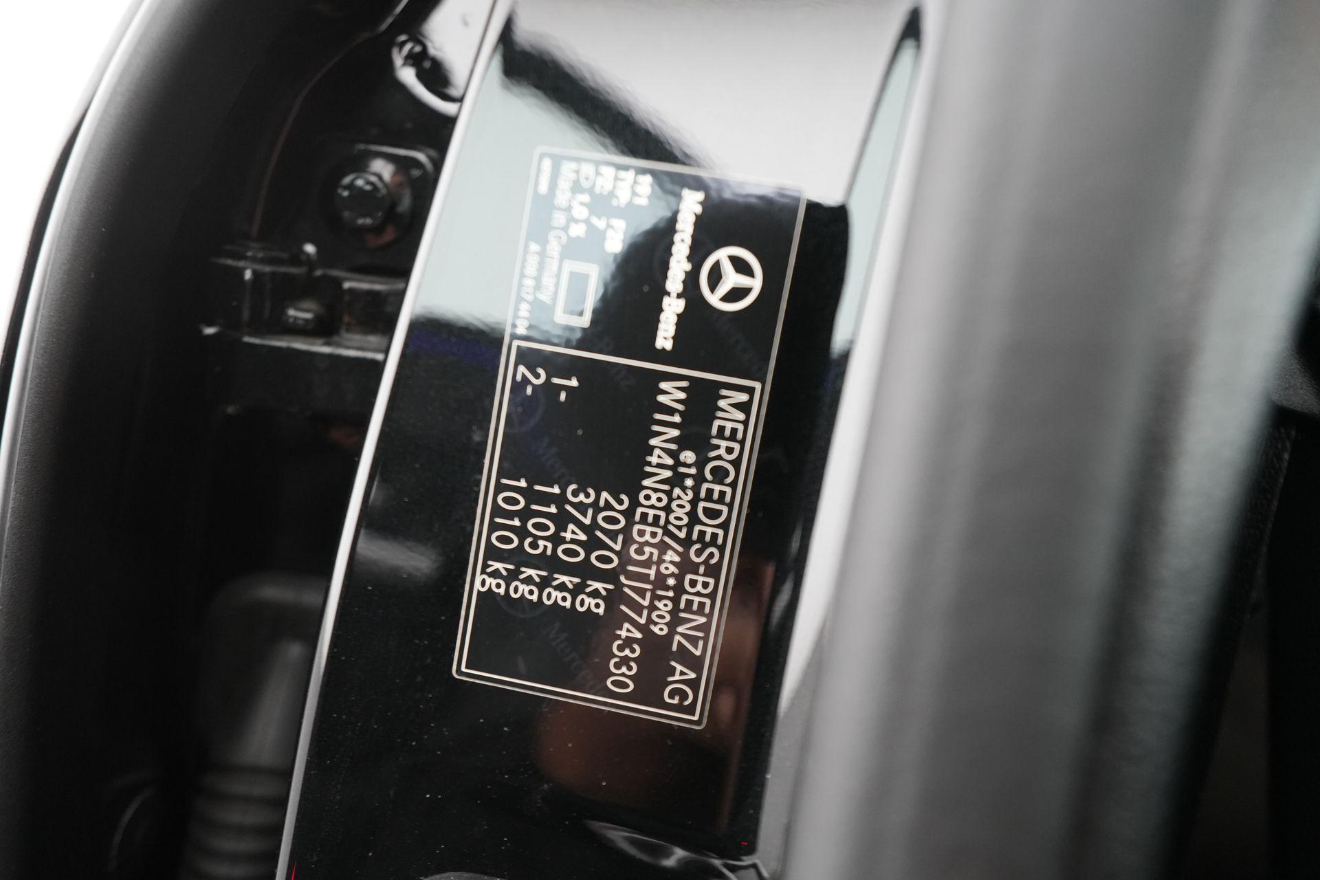 certified-beyne-heusay-mercedes-benz-gla-180-amg-line-w1n4n8eb5tj774330-19-20261001133904.jpg