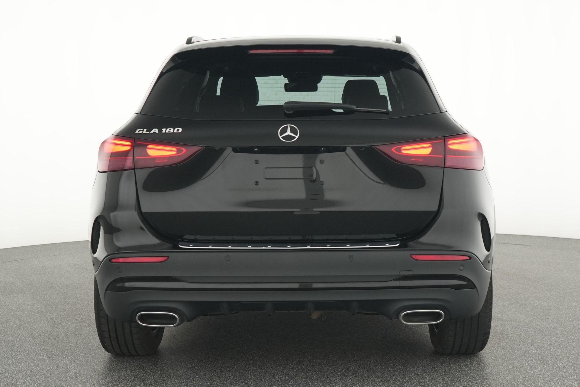 certified-beyne-heusay-mercedes-benz-gla-180-amg-line-w1n4n8eb5tj774330-7-20261001133857.jpg