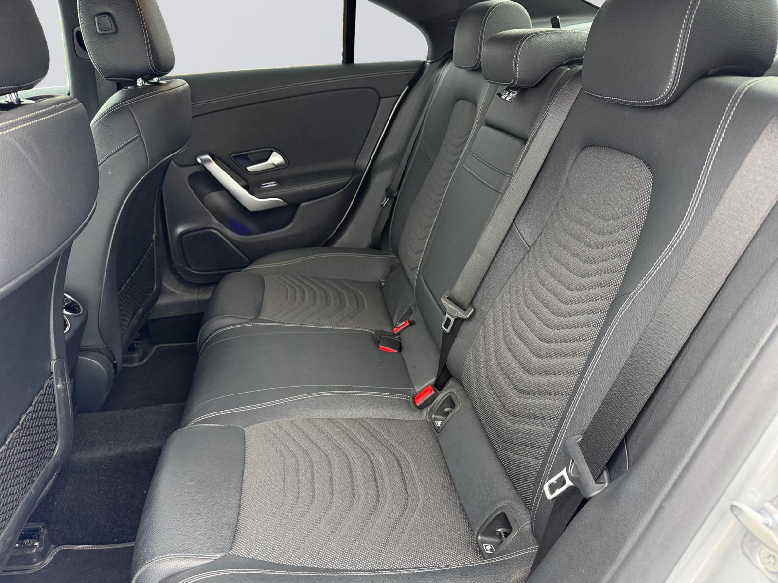 certified-marche-mercedes-benz-cla-180-d-coupe-progressive-w1k5j1ab2pn392670-18-20261006100357.jpg