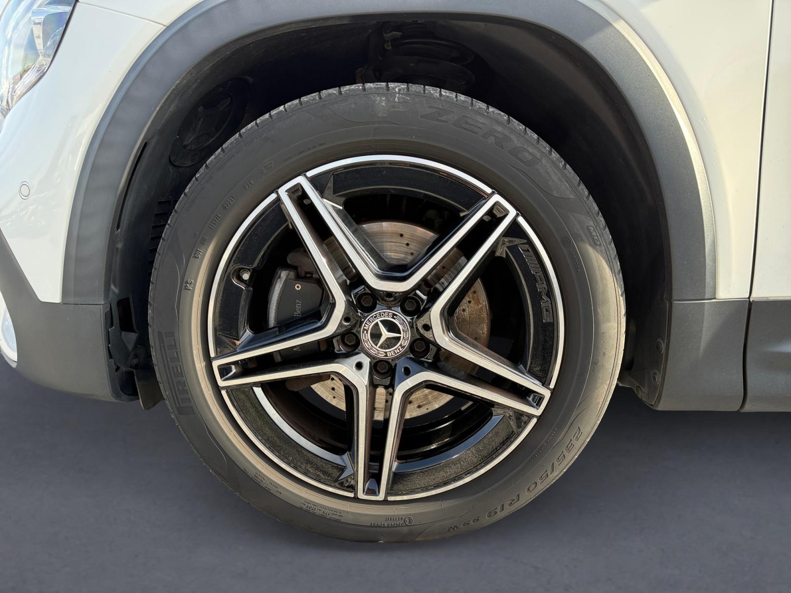 certified-marche-mercedes-benz-glb-200-d-4matic-amg-line-w1n2476131w152697-4-20261006102222.jpg