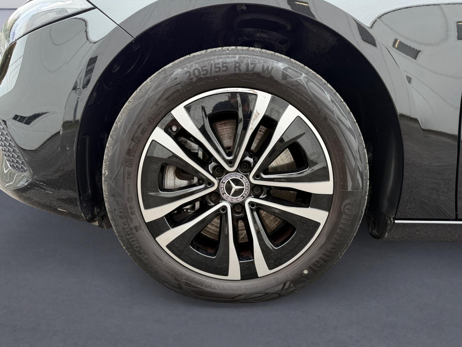 certified-namur-mercedes-benz-a-250-e-berline-progressive-w1k3g8fbxrj428378-4-20261021151827.jpg