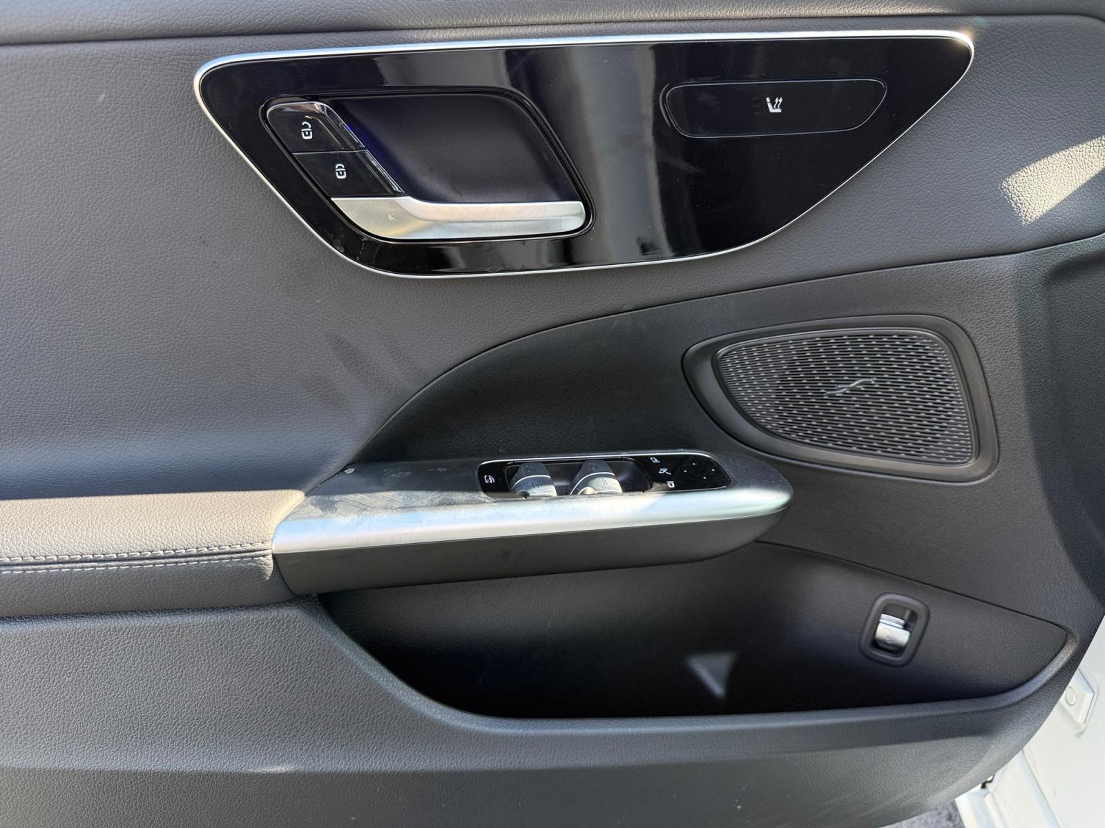 certified-namur-mercedes-benz-c-180-luxury-line-w1kaf4bb1sr292545-10-20261005164434.jpg