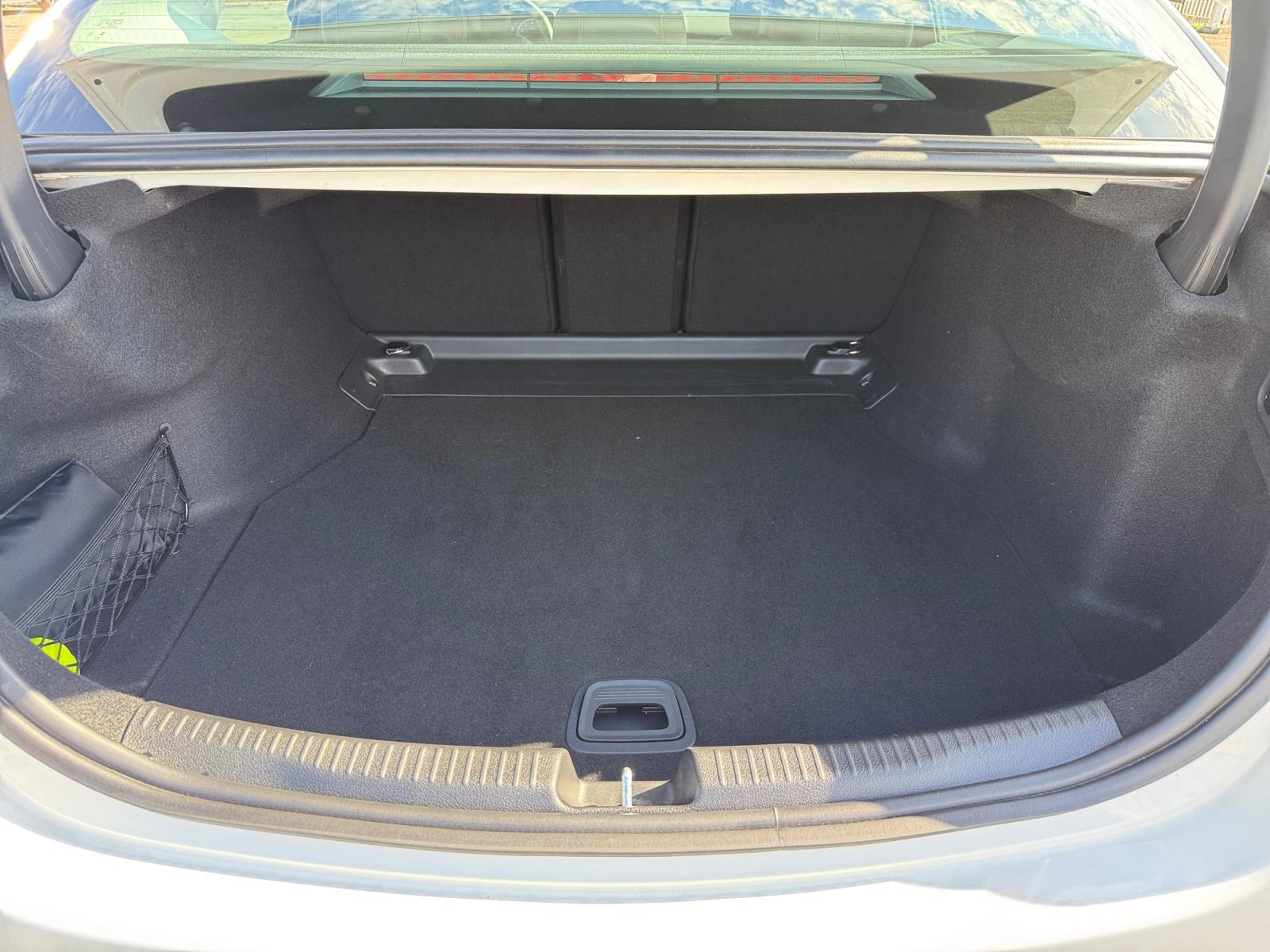certified-namur-mercedes-benz-c-180-luxury-line-w1kaf4bb1sr292545-18-20261005164440.jpg