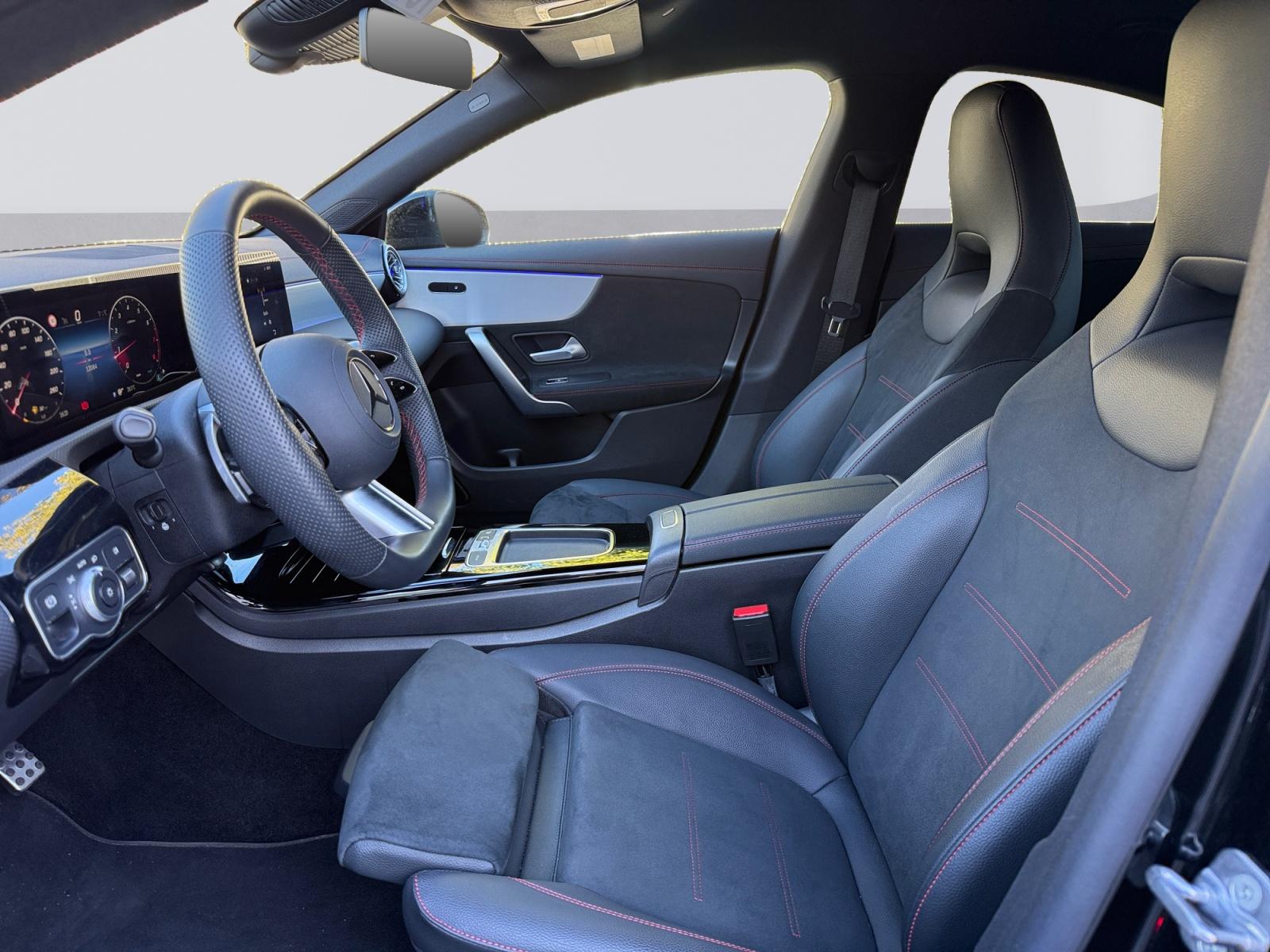 certified-namur-mercedes-benz-cla-180-coupe-amg-line-w1k5j8eb2tn590453-11-20261008164648.jpg