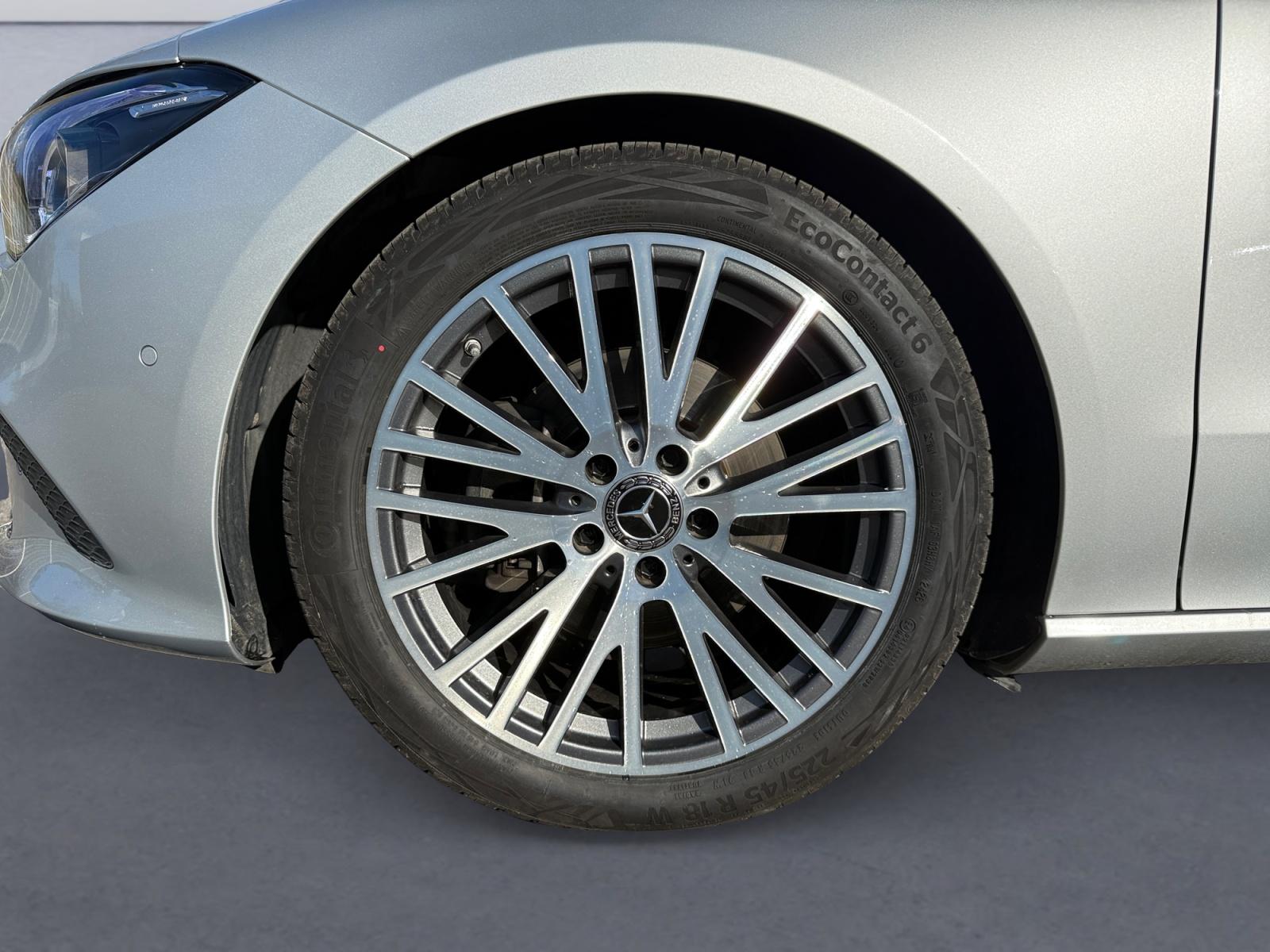 certified-namur-mercedes-benz-cla-shooting-brake-200-d-luxury-line-w1k5m1cb8pn330081-4-20261029151118.jpg