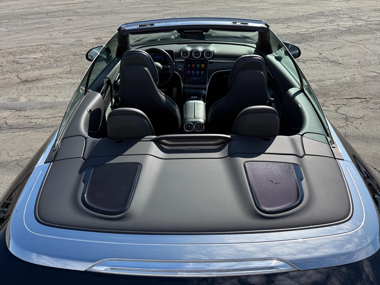 certified-namur-mercedes-benz-cle-180-amg-line-cabriolet-w1kmk5cb0sf082985-21-20261005164419.jpg
